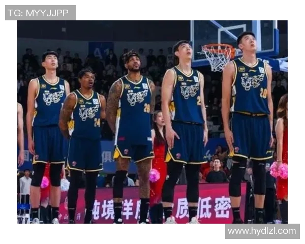 CBA精彩对决广东队迎战新疆队争夺季后赛席位的关键战役